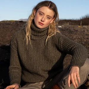 Boxy coltrui | Boxy Ribbed Polo Neck