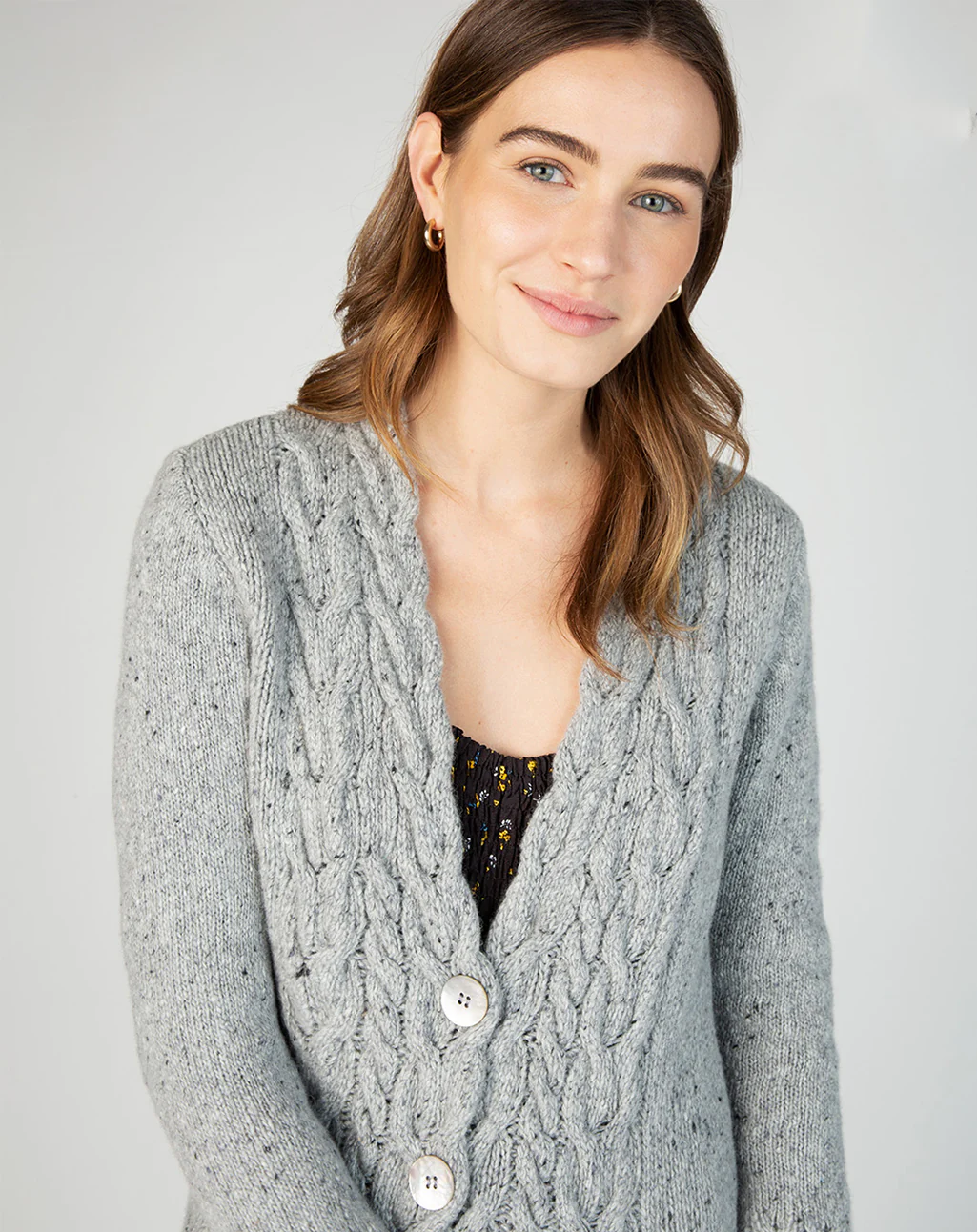 Lang Iers vest met V-Hals | Horseshoe Cable Coat - Afbeelding 3